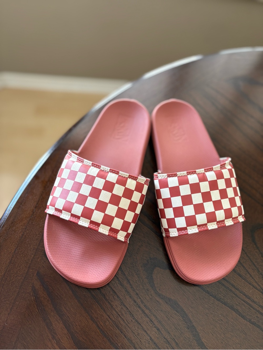 Vans Women’s Checkerboard Slide Sandals - Pink/White Size 9 - Picture 2 of 7